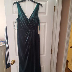 Revelry Blair emerald green dress